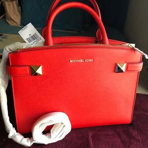 Cute Crossbody bag MK